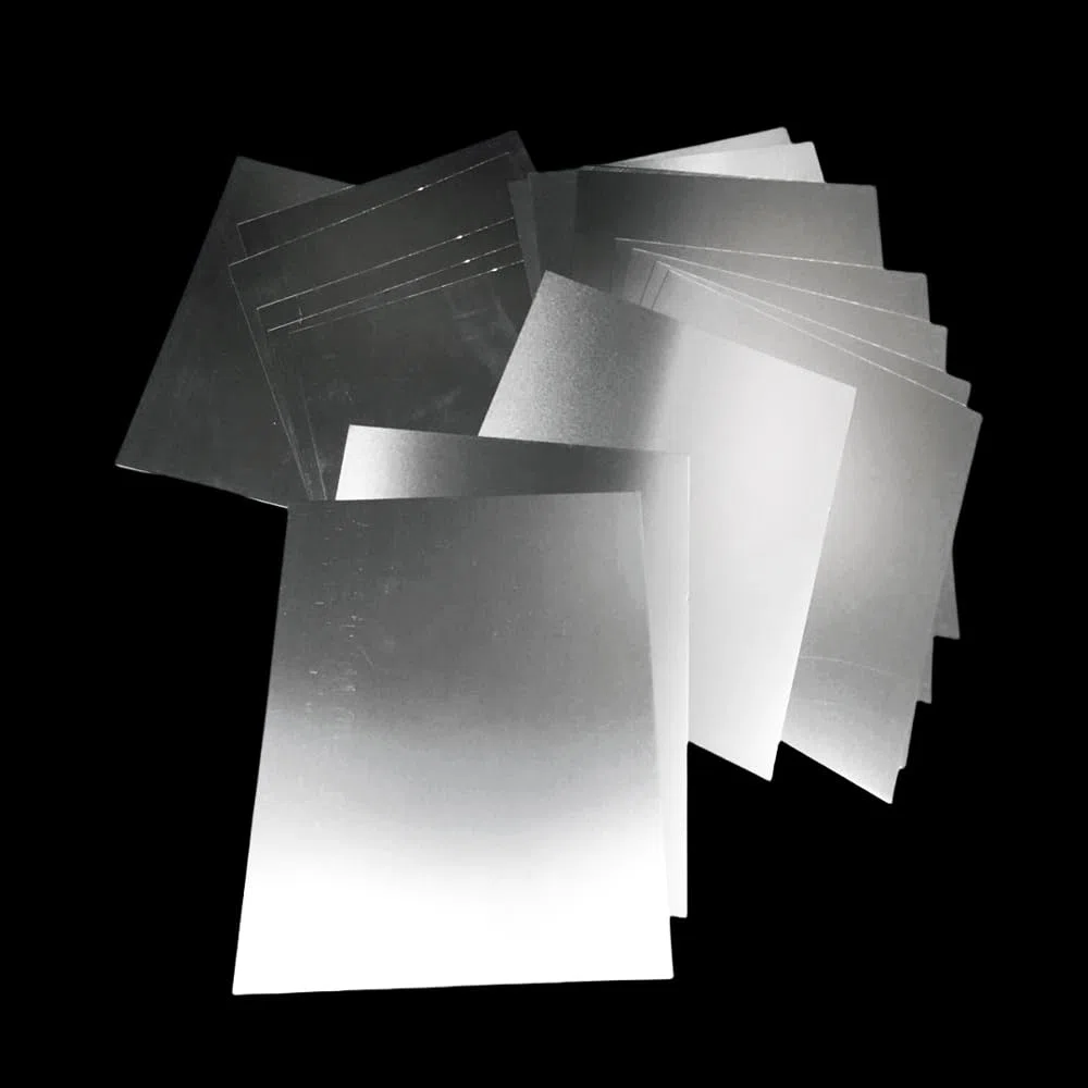 Feuille de soudure sans plomb SAC305 de qualité supérieure, alliage étain-argent-cuivre for l'assemblage électronique de précision(0.6mmx50mmx1M)